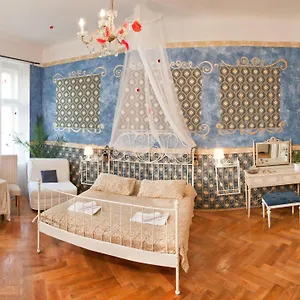 Hotel Old Time